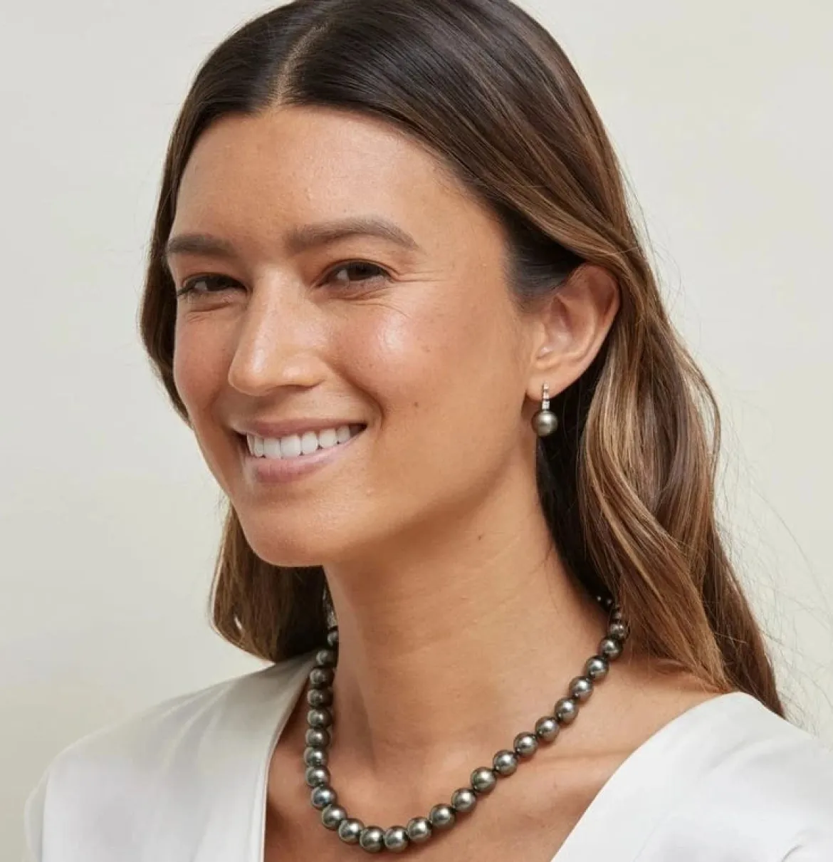Black Tahitian Pearl Necklace, 9.0-11.0mm - AAA Quality