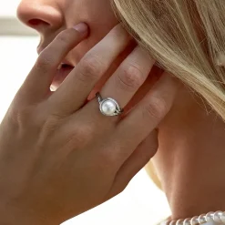 Freshwater Pearl & Diamond Willow Ring