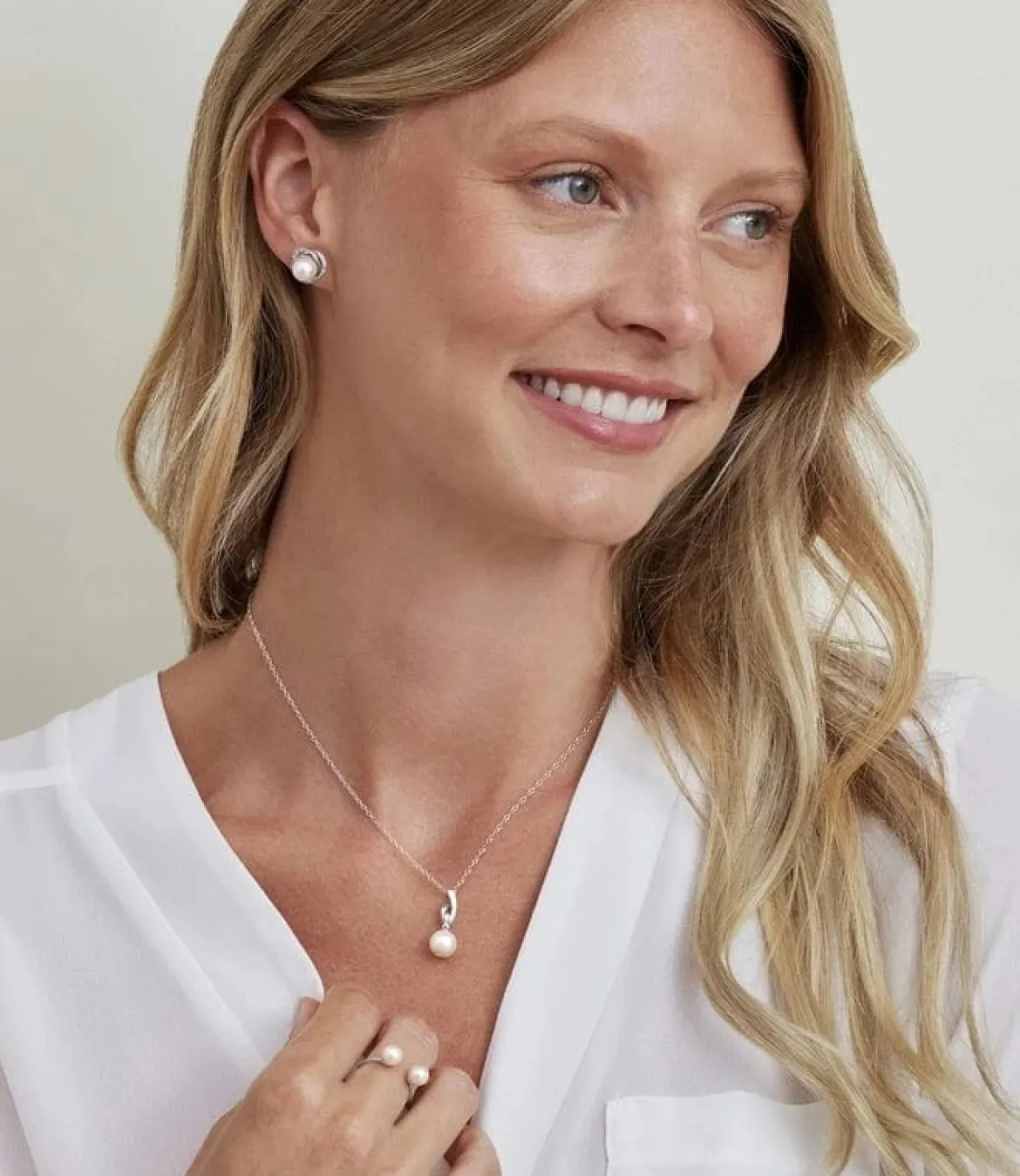 14K Gold Freshwater Pearl & Diamond Lois Pendant