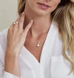 14K Gold Freshwater Pearl & Diamond Lois Pendant