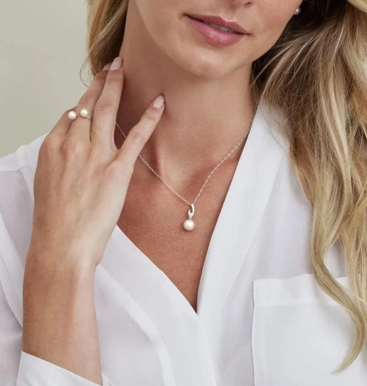 14K Gold Freshwater Pearl & Diamond Lois Pendant