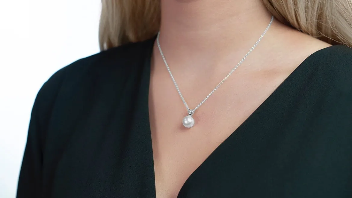 14K Gold Freshwater Pearl & Diamond Lev Pendant