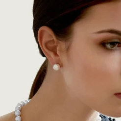 9.0-9.5mm White Akoya Round Pearl Stud Earrings