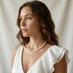 White Japanese Akoya Pearl Necklace, 8.5-9.0mm - AAA Quality