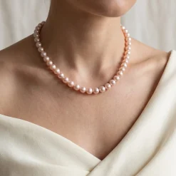 White Japanese Hanadama Akoya Pearl Necklace, 8.5-9.0mm
